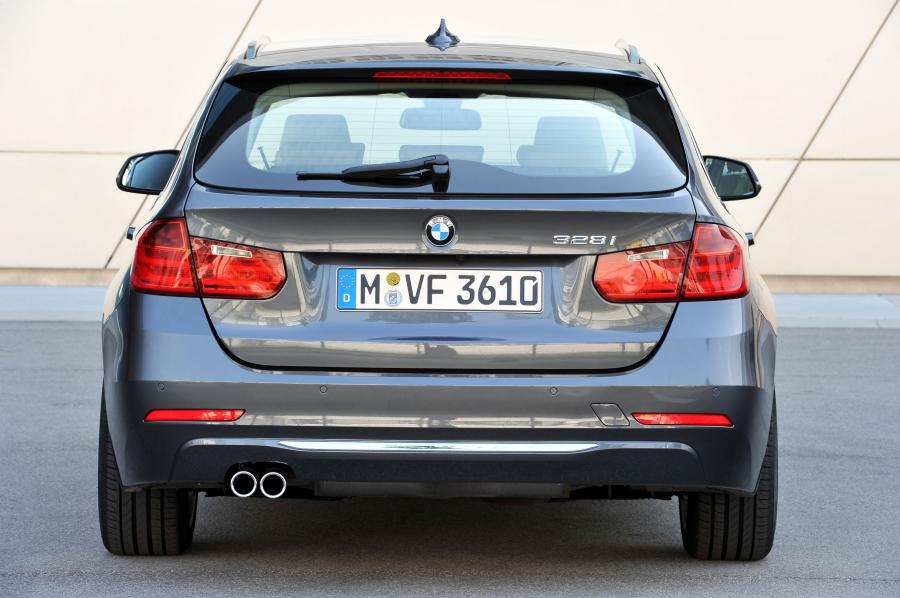  BMW 328i Touring Luxury 2012 года  (фото 96 из 200)
